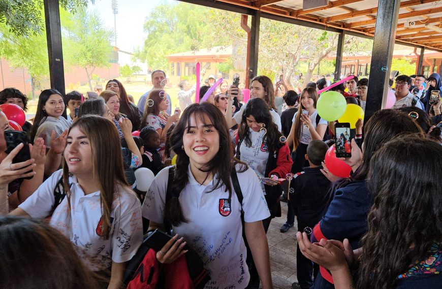 Emotiva despedida de estudiantes de 4to Medio del Liceo Juan Rusque Portal