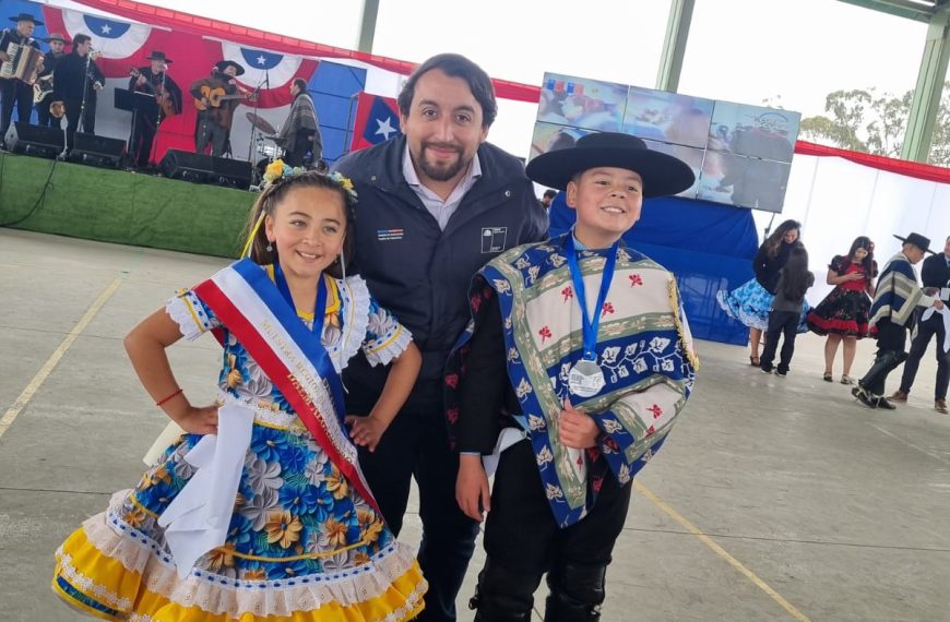 🎉 ¡Nuestros estudiantes de la Escuela Ulda Aracena fueron los ganadores del Campeonato regional de Cueca en Algarrobol!